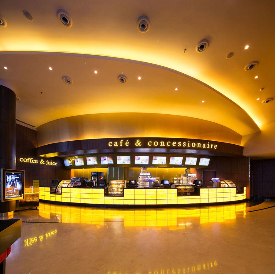 cinema dynamix mall juhu mumbai